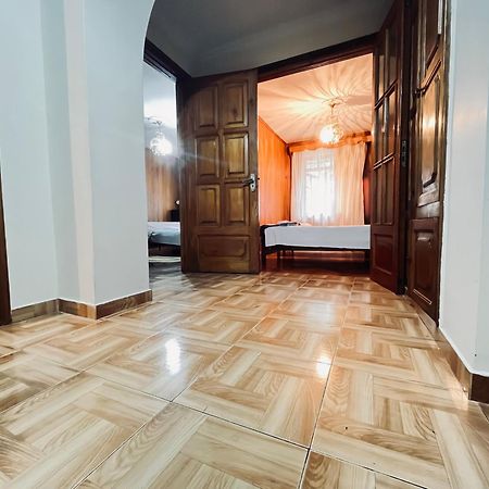 Apartment Haidar Abashidze Batumi Zewnętrze zdjęcie