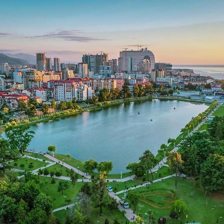 Apartment Haidar Abashidze Batumi Zewnętrze zdjęcie